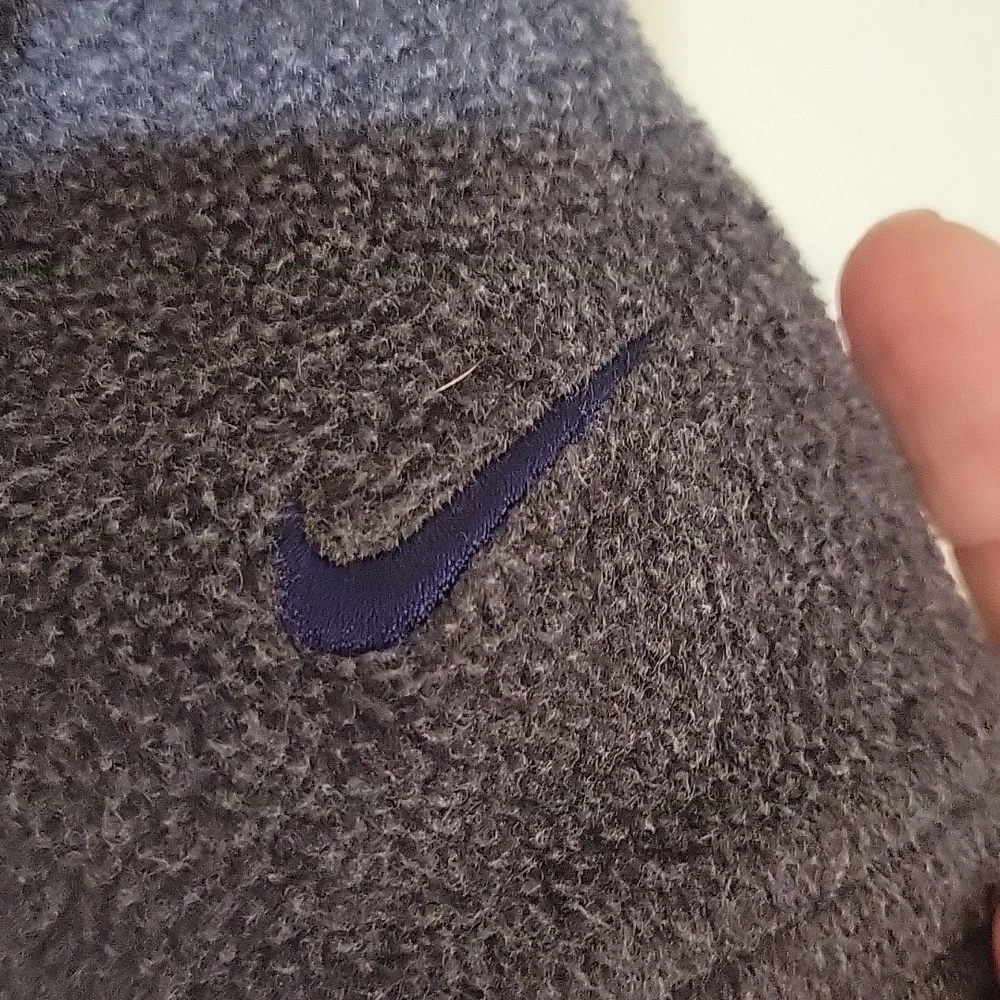 NIKE Penn State blue & gray fleece sweatshirt.  Zipper neck. Youth XL